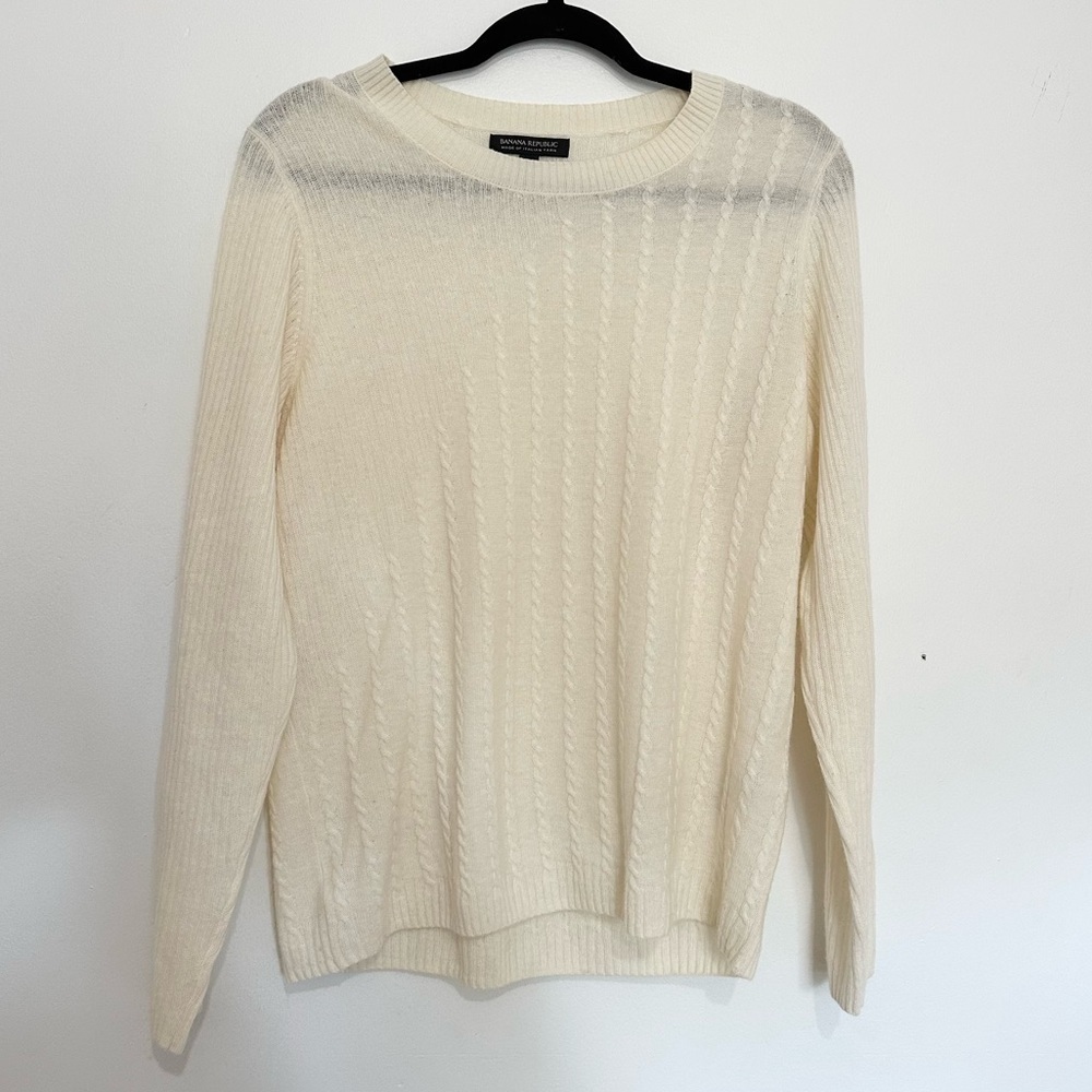 Banana Republic cream cable knit sweater merino fine wool cashmere blend